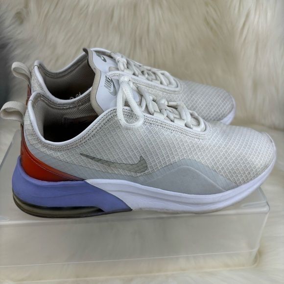 NIKE AIR MAX MOTION 2 RUNNING SHOES SNEAKERS - Picture 2 of 8